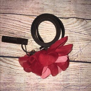 Belt flower Hollister